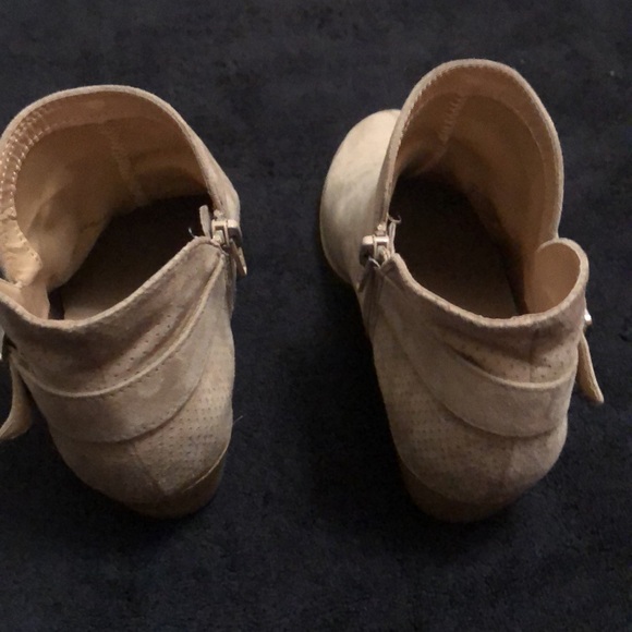 Justice tan booties - Picture 5 of 10